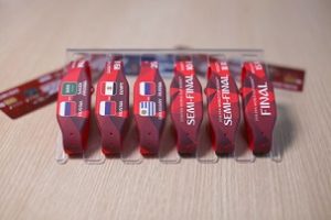 Можно ли снять деньги с карты альфа банка в россии